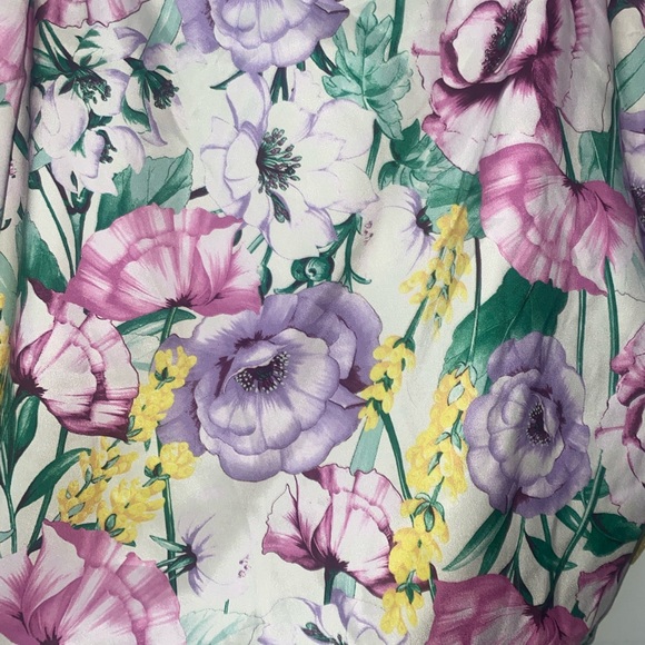 Victoria’s Secret tank - Picture 2 of 4